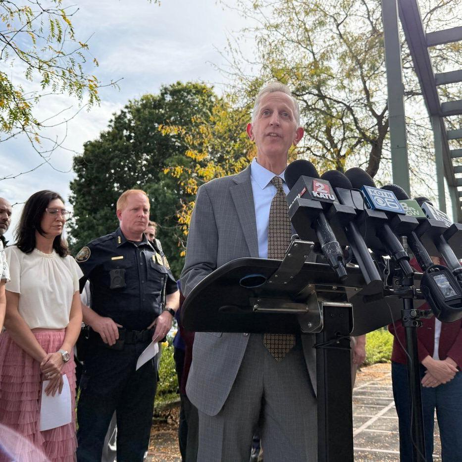 Things to know about federal law enforcement activity in Chicago, Portland, Memphis